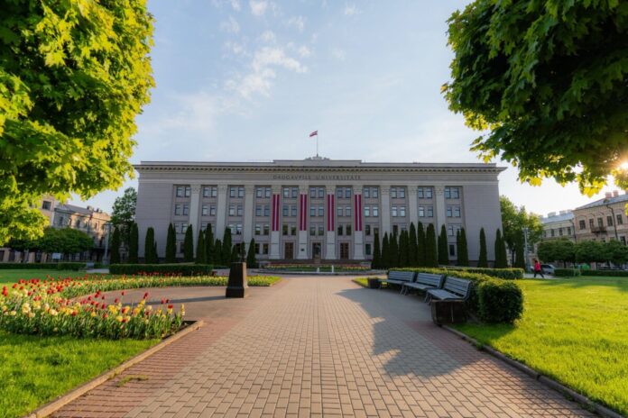 Daugavpils Universitātes ēka Vienības ielā 13. Foto: Daugavpils Universitāte / Facebook Daugavpils Universitātes ēka Vienības ielā 13. Foto: Daugavpils Universitāte / Facebook