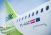 ASV tiesa ļāvusi airBaltic pildīt svarīgākās saistības Chapter 11 procesa laikā. Tikmēr uzņēmuma zaudējumi turpina pieaugt airBaltic lidmašīna Airbus A220-300. Foto: airBaltic