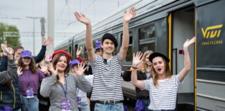 Jaunieši, kuri dzimuši 2008. gadā, līdz 15. oktobrim var pieteikties dalībai programmā DiscoverEU un iegūt iespēju doties ceļojumā pa Eiropu ar vilcienu. Foto: youth.europa.eu
