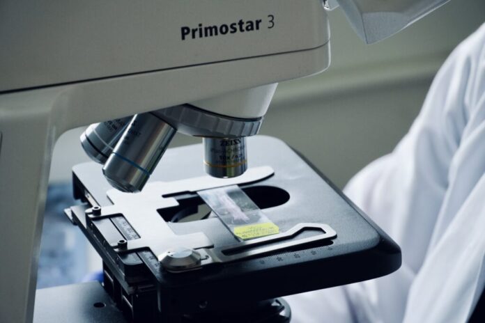 No 1. oktobra Daugavpils reģionālās slimnīcas Laboratorijas analīžu pieņemšanas kabinets Vasarnīcu ielā 20 strādā arī brīvdienās. Ilustratīvs foto: DRS